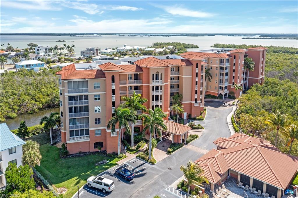 ESTERO BAYSIDE - Residential