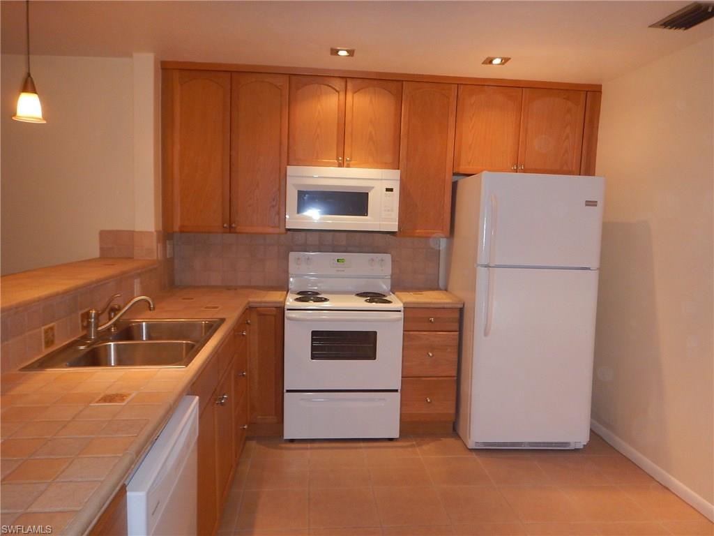 LAVILLA CONDO - Residential