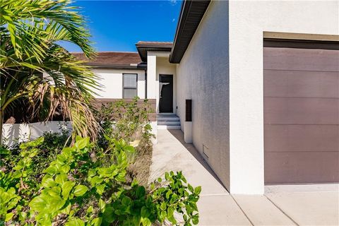 A home in PUNTA GORDA