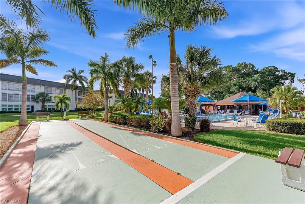 VISTA PALMS - Residential