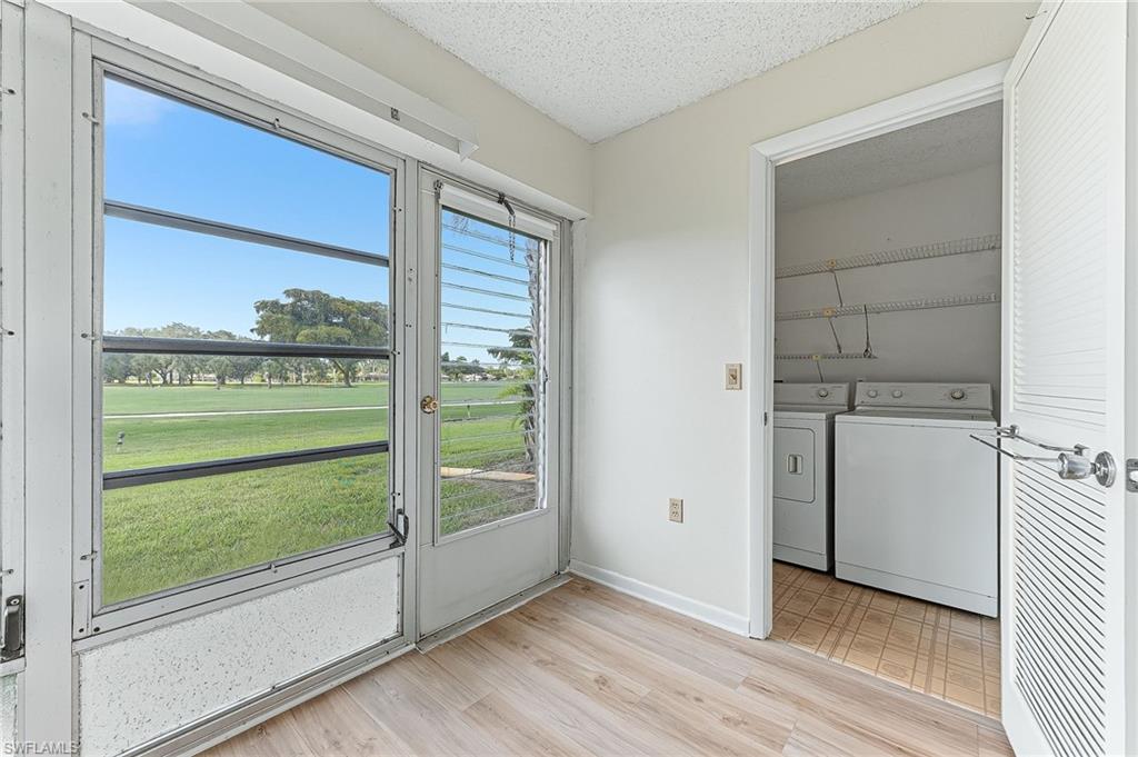 VISTA PALMS - Residential