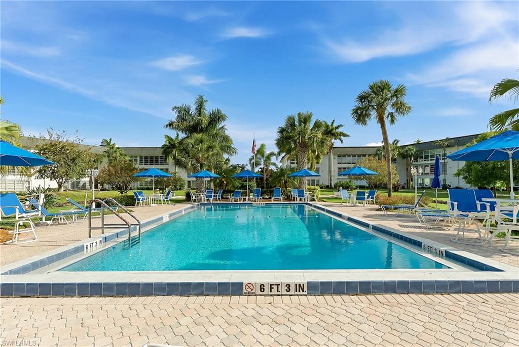 VISTA PALMS - Residential