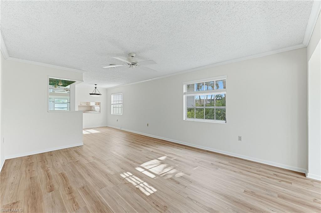 VISTA PALMS - Residential