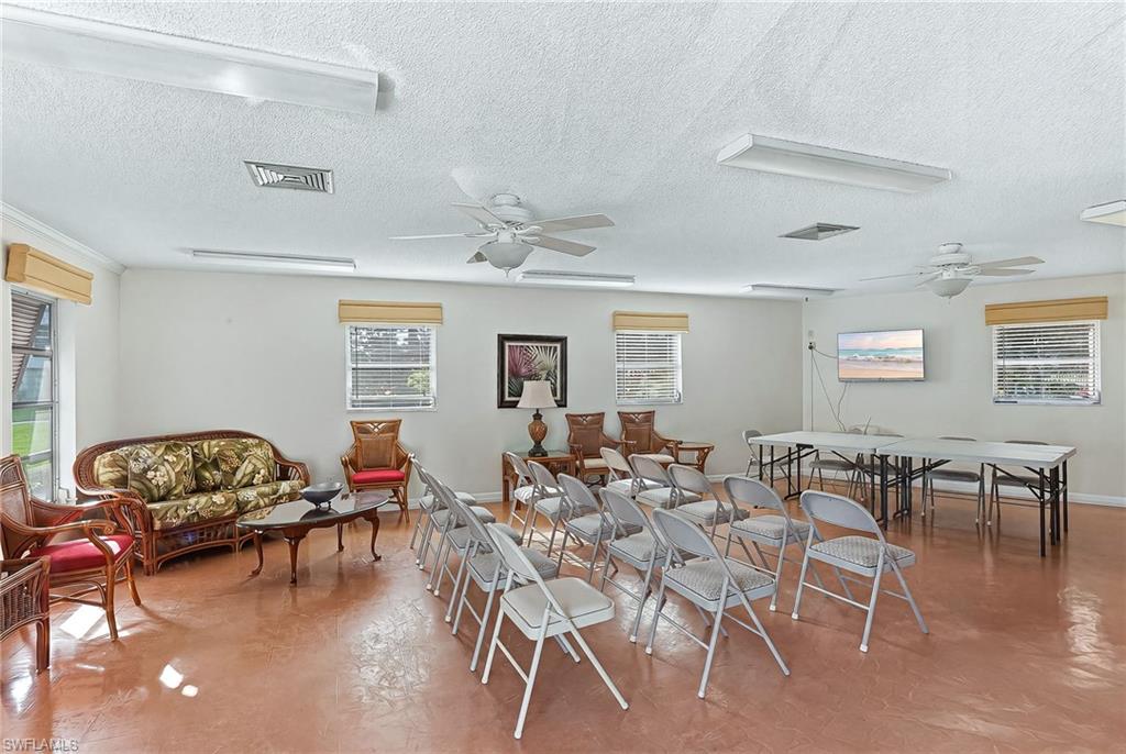 VISTA PALMS - Residential