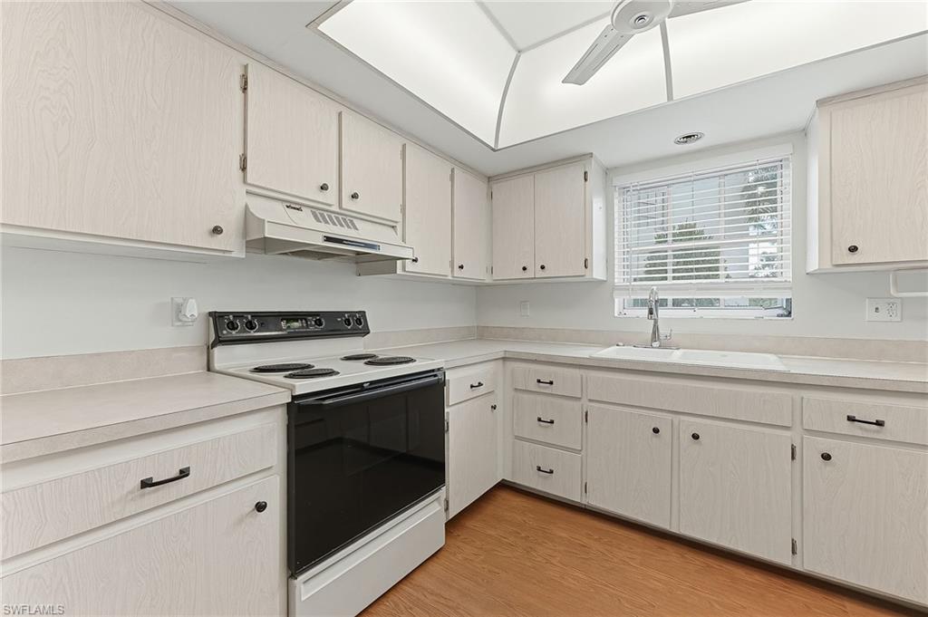 VISTA PALMS - Residential