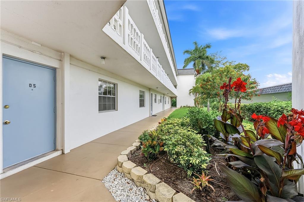 VISTA PALMS - Residential