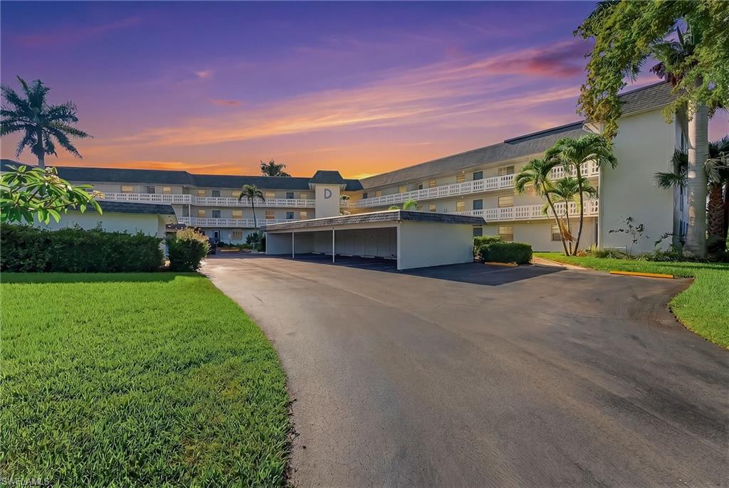 VISTA PALMS - Residential