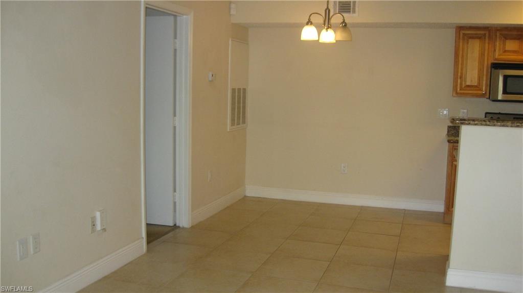 VENETIAN PALMS - Residential