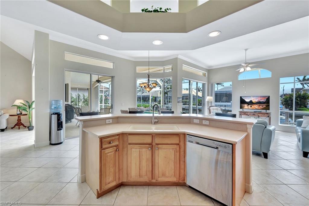 MARCO ISLAND - Residential