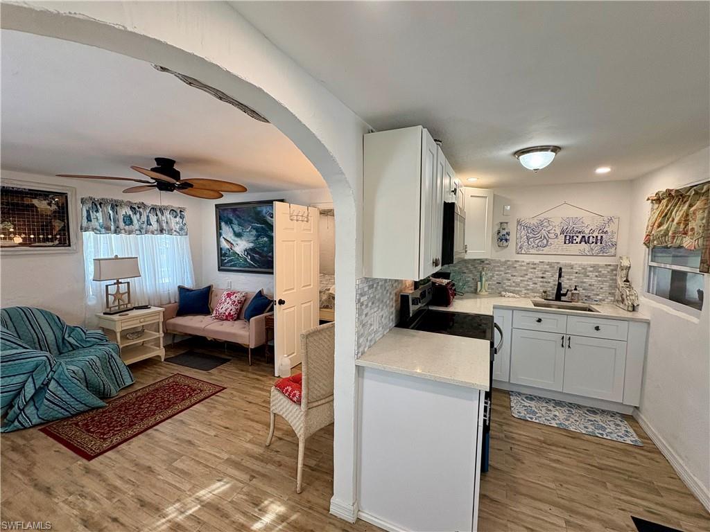 CROWS 2ND PLAT OF MATLACHA - Residential