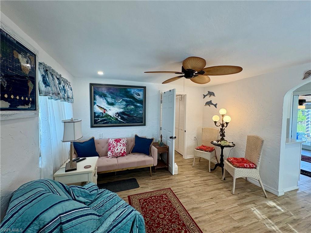 CROWS 2ND PLAT OF MATLACHA - Residential