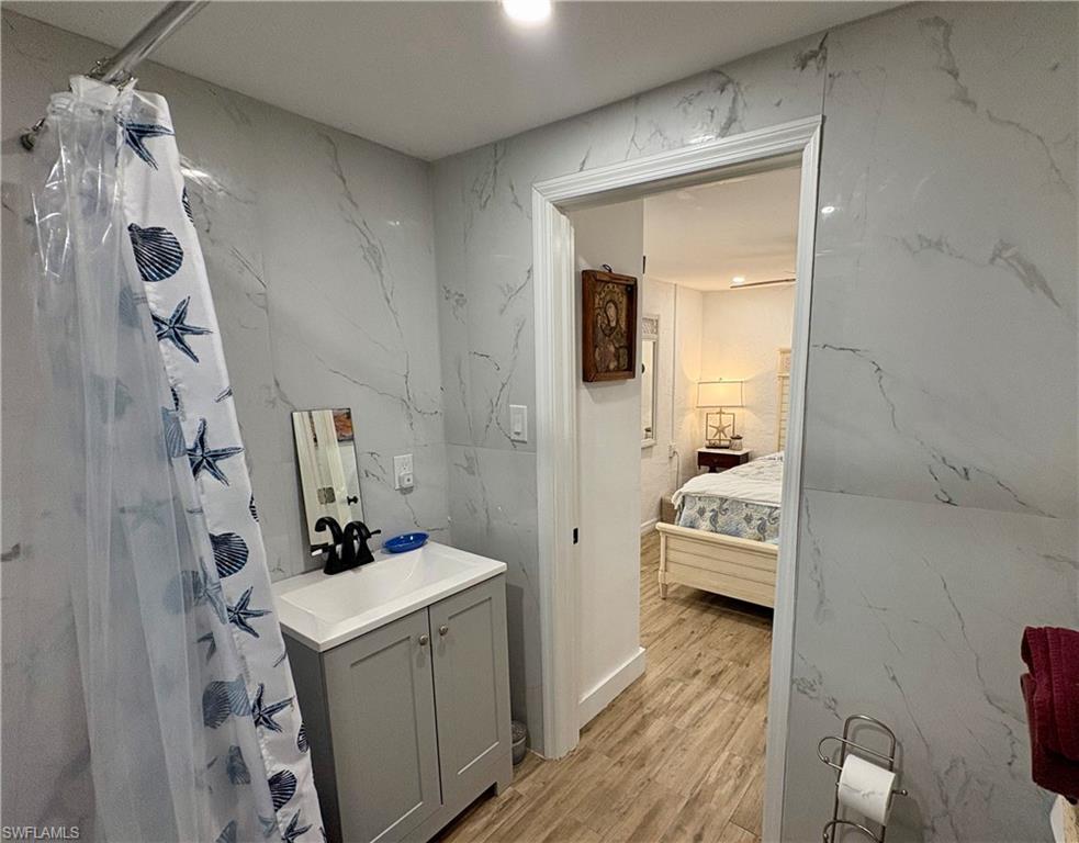 CROWS 2ND PLAT OF MATLACHA - Residential