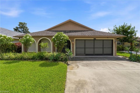 Photo of 714 107th AVE N, NAPLES, FL 34108 (MLS # 226029135)