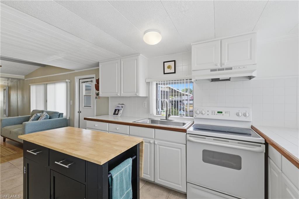 FOREST PARK MOBILE HOME - Residential