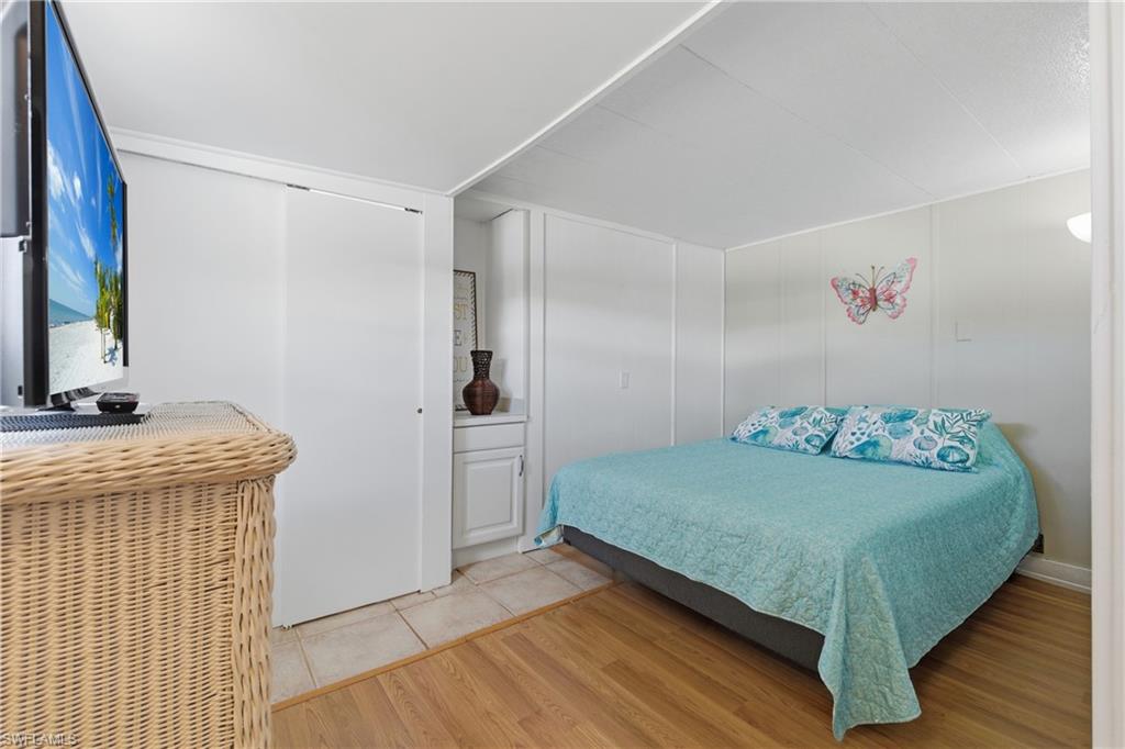 FOREST PARK MOBILE HOME - Residential