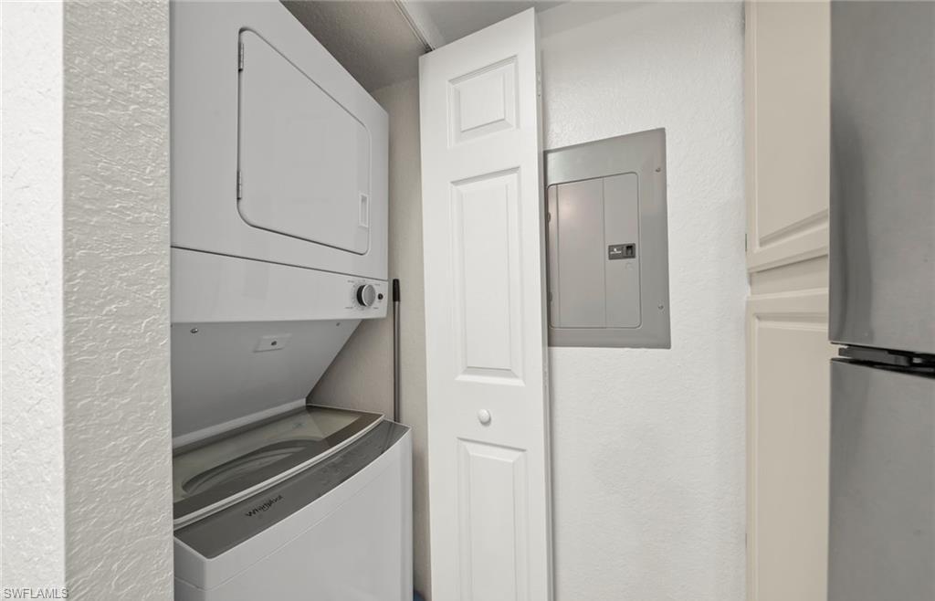 THE TIDES AT PELICAN LANDING - Residential Lease