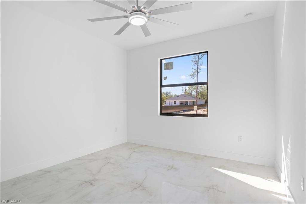 900 BUILDING - Residential