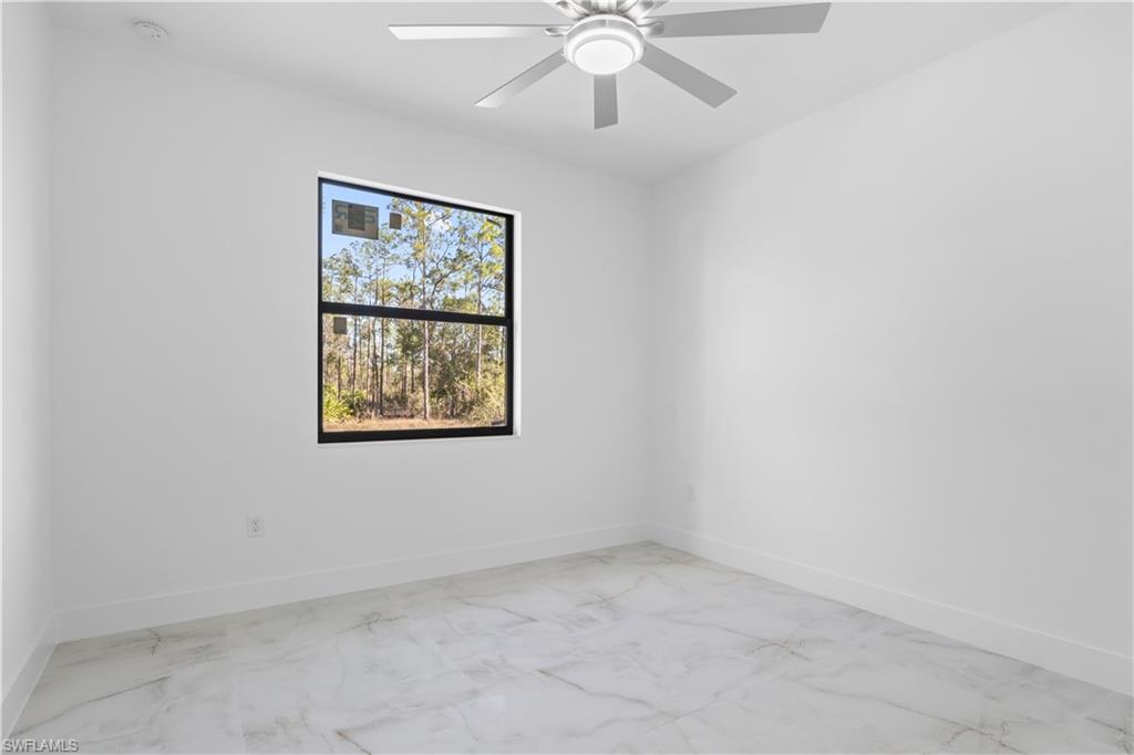 900 BUILDING - Residential