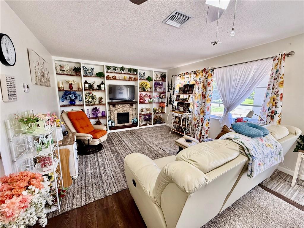 WEDGEWOOD - Residential