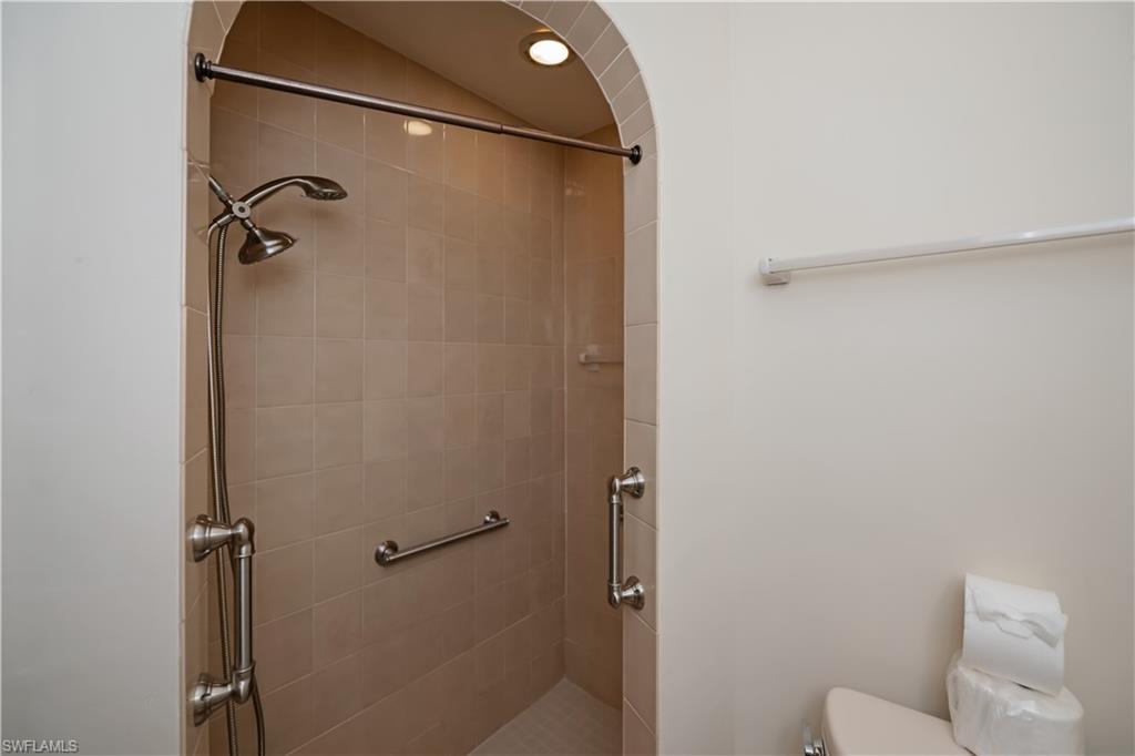 WHISKEY CREEK CLUB ESTATES - Residential