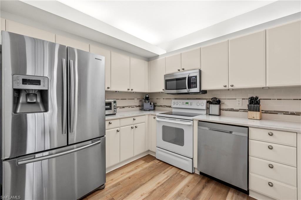 LIGHTHOUSE BAY - Residential Lease