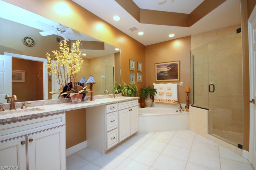 THE HAMPTONS - Residential