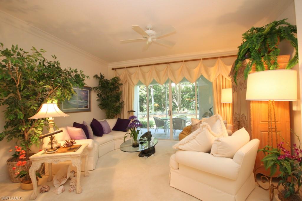 THE HAMPTONS - Residential