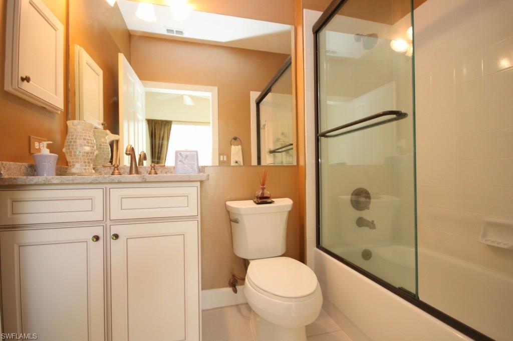 THE HAMPTONS - Residential