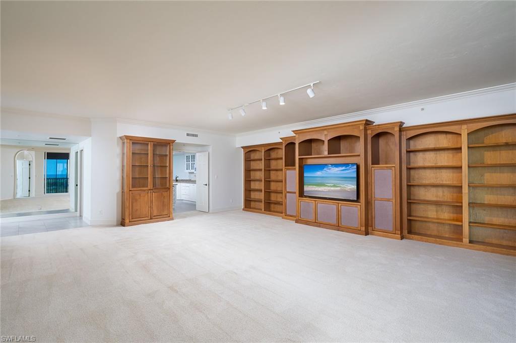 PELICAN ISLE - Residential