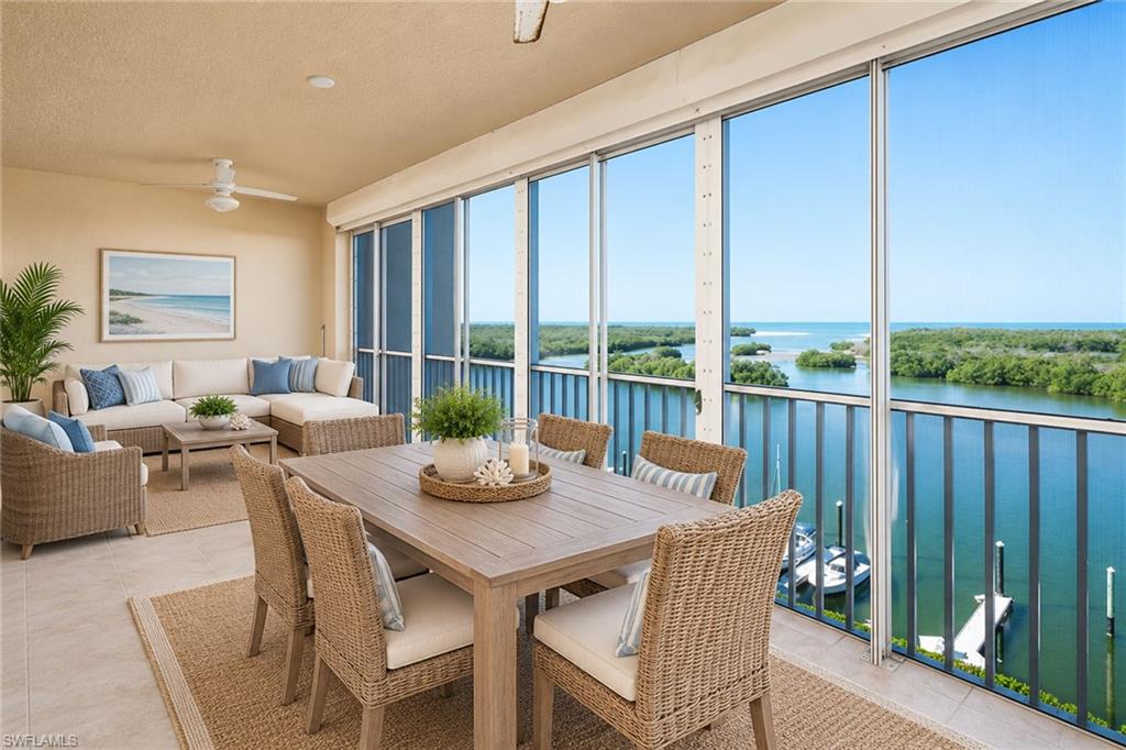 435 Dockside DR B703