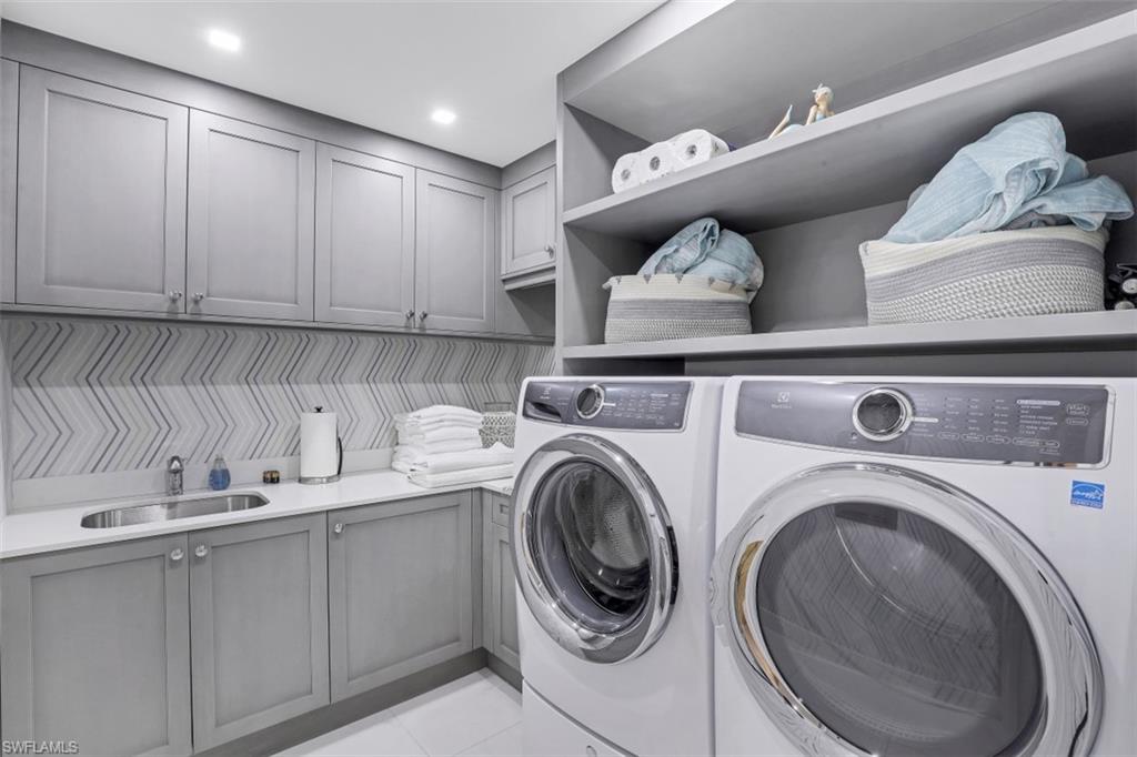 KALEA BAY TOWER 100 - Residential