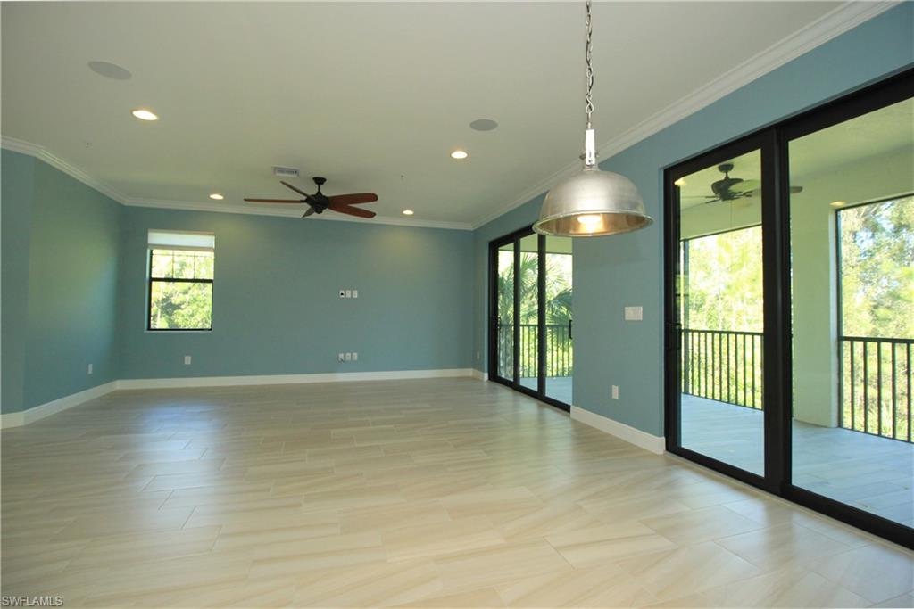 COACH HOMES AT LIVINGSTON LAKES - Residential