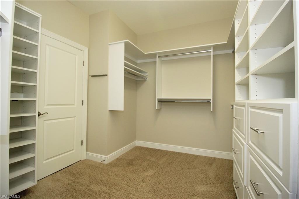 COACH HOMES AT LIVINGSTON LAKES - Residential