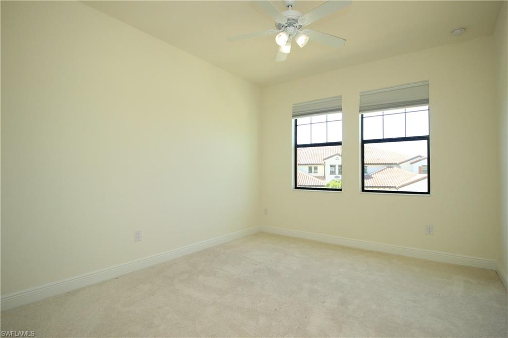 COACH HOMES AT LIVINGSTON LAKES - Residential