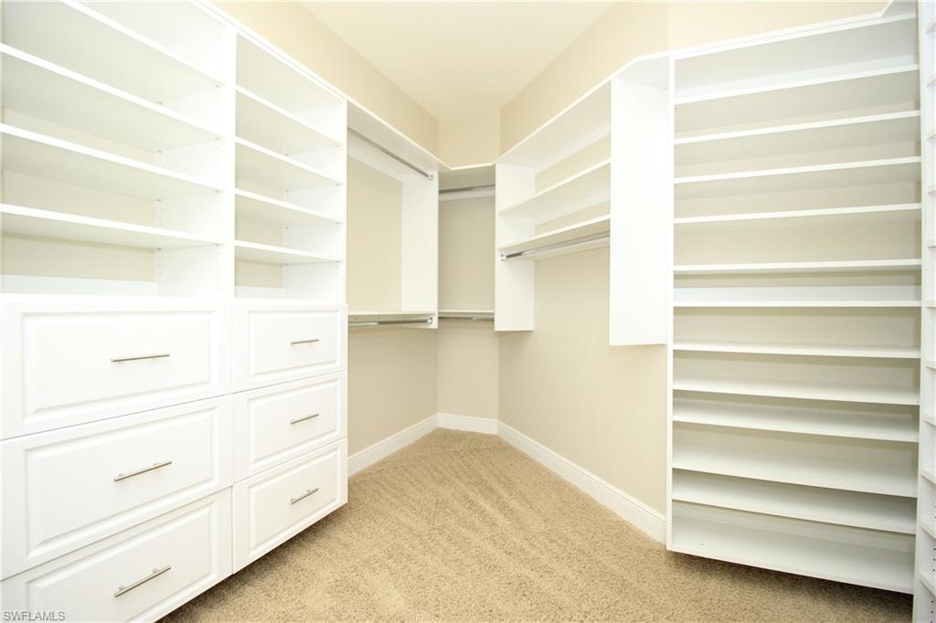 COACH HOMES AT LIVINGSTON LAKES - Residential