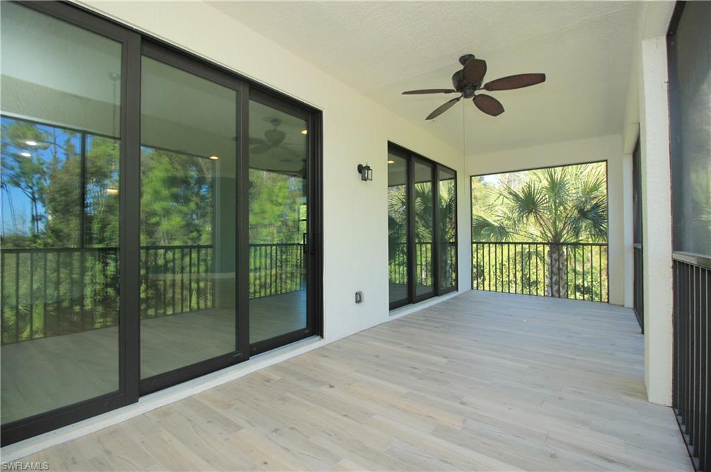 COACH HOMES AT LIVINGSTON LAKES - Residential