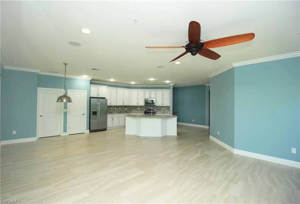 COACH HOMES AT LIVINGSTON LAKES - Residential