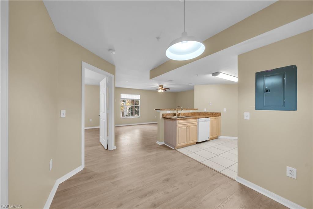 FOUR MILE COVE - Residential Lease