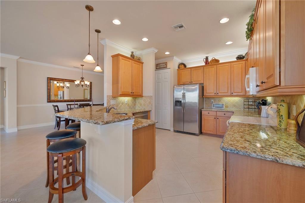 MARBELLA LAKES - Residential