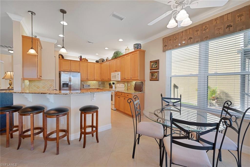 MARBELLA LAKES - Residential