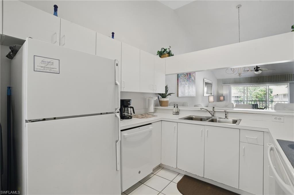 PEBBLE SHORES - Residential