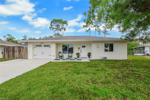 Photo of 2593 Poinciana ST, NAPLES, FL 34105 (MLS # 226023529)