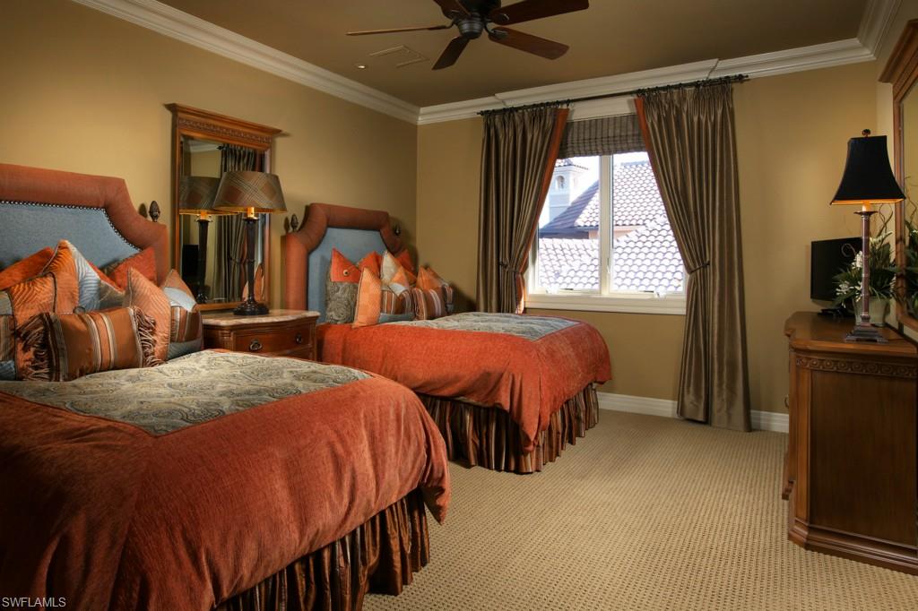 ROOKERY LAKE - Residential