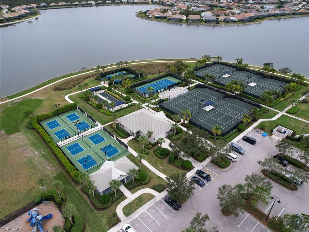 CORKSCREW SHORES - Residential