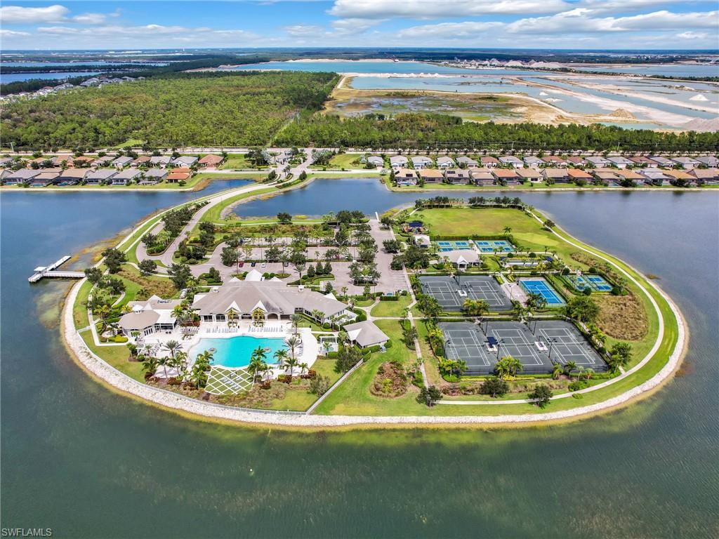 CORKSCREW SHORES - Residential