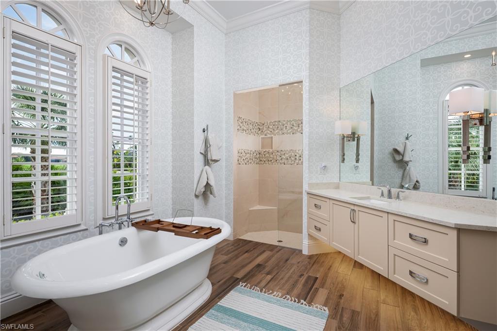 CREEKSIDE - Residential