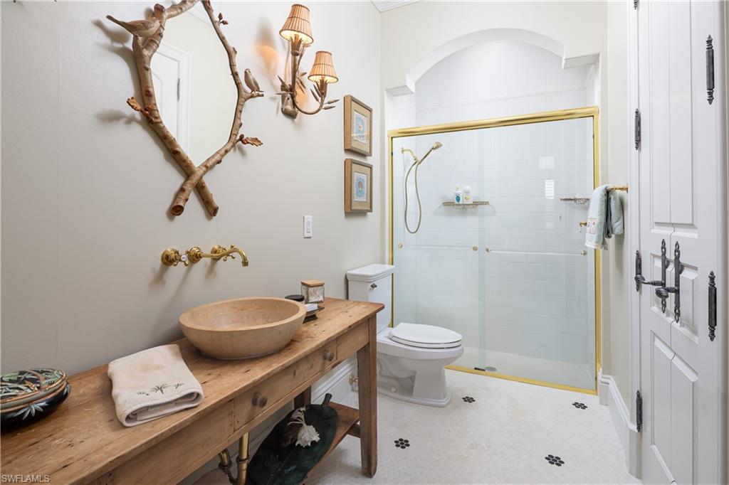 CREEKSIDE - Residential