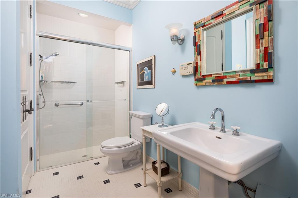 CREEKSIDE - Residential