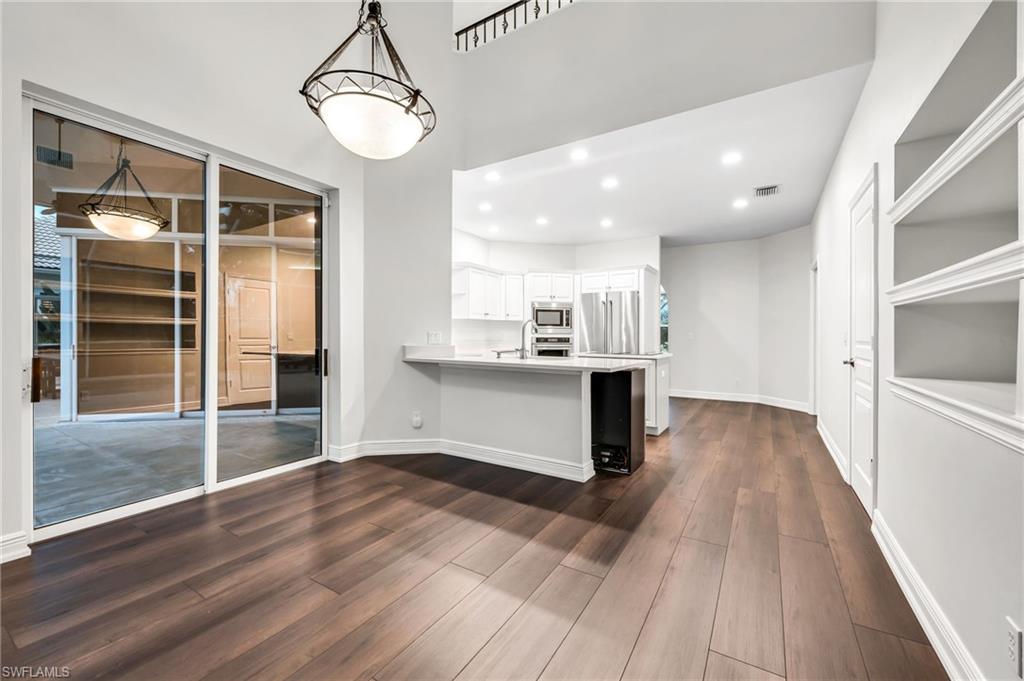 9736 Wilshire Lakes BLVD