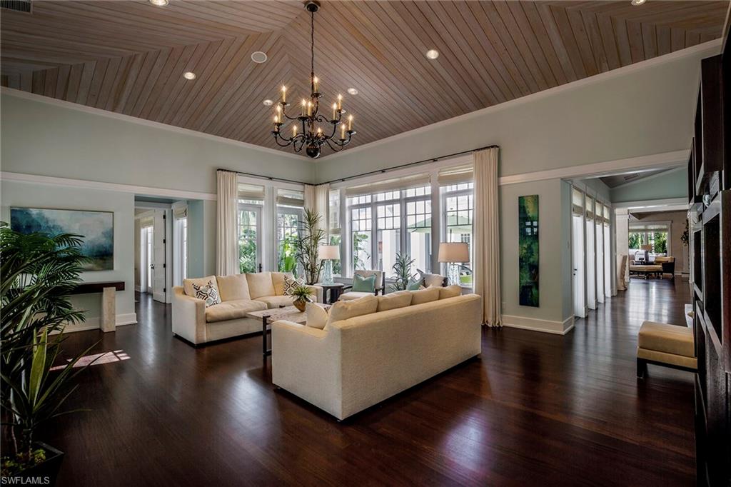 OLDE NAPLES - Residential